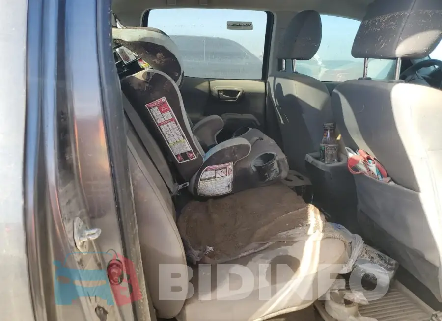 3TMCZ5AN5MM377310 Photo# 10