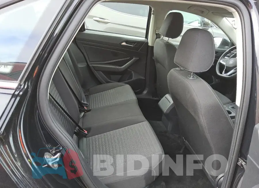3VW5M7BU4RM023842 Photo# 10