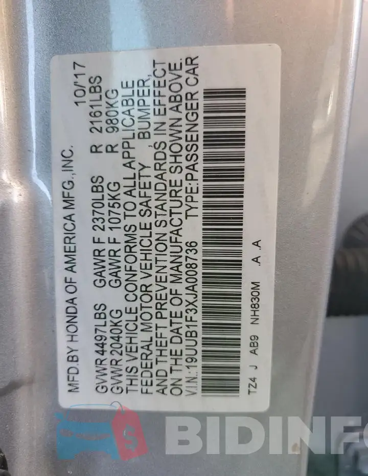 19UUB1F3XJA008736 Photo# 12