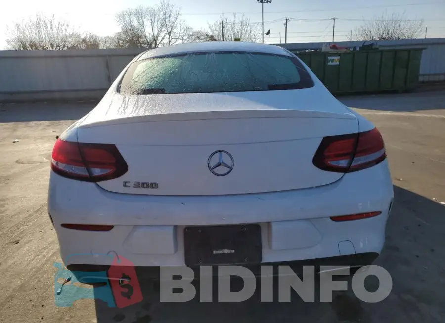 WDDWJ8DB9KF850782 Photo# 6