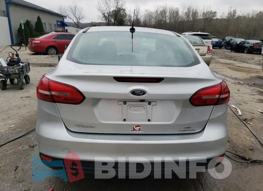 1FADP3F24GL365786 Photo# 6