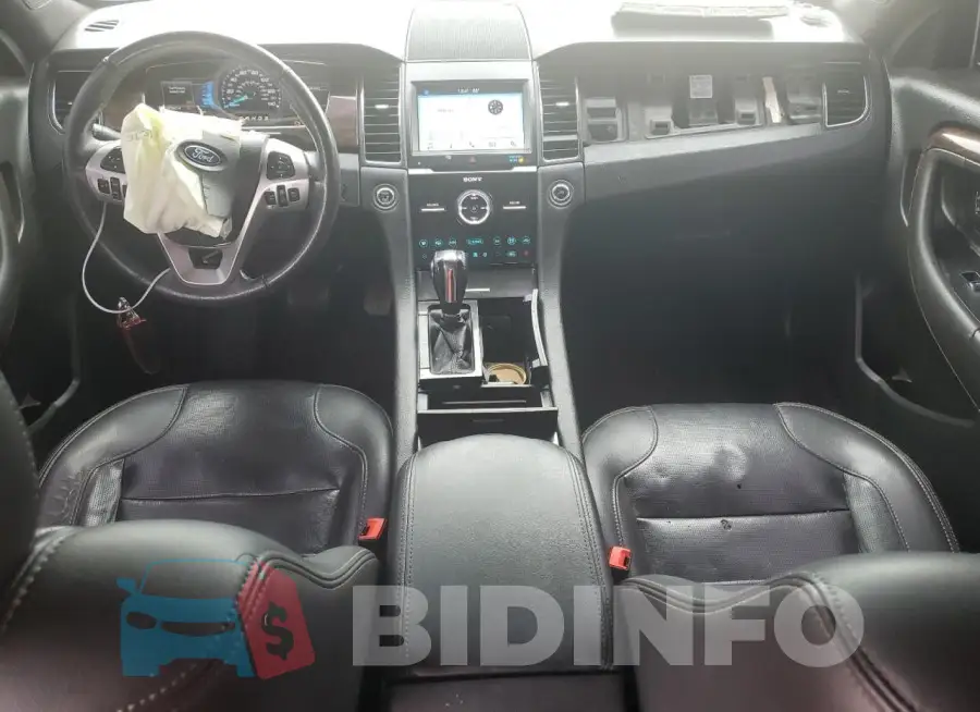 1FAHP2F8XKG107564 Photo# 8