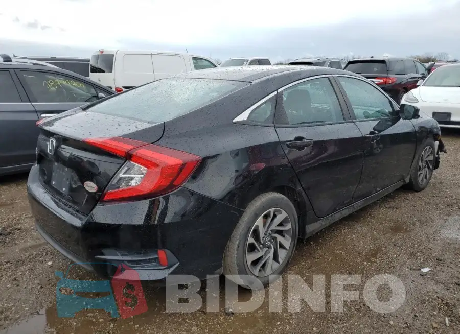 19XFC2F70GE053963 Photo# 3