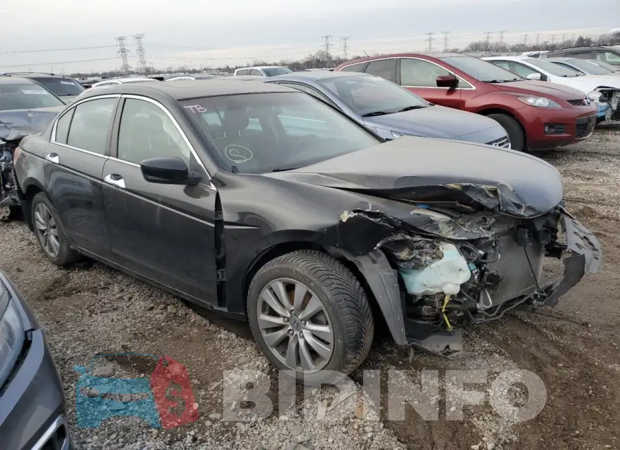 1HGCR2F77FA064642 Photo# 4