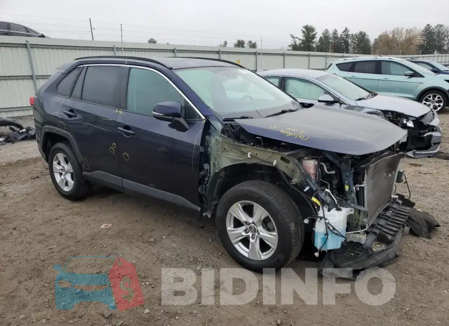 2T3P1RFV5KW061877 Photo# 4