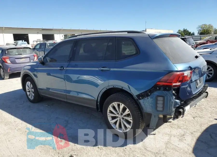3VV0B7AX2JM081467 Photo# 2
