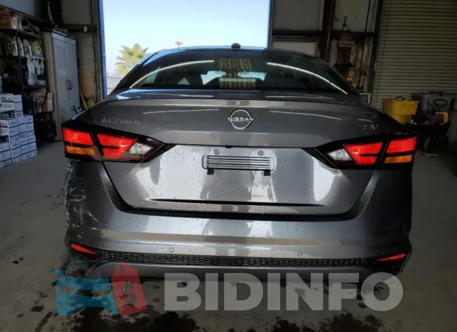 1N4BL4DV4RN370600 Photo# 6