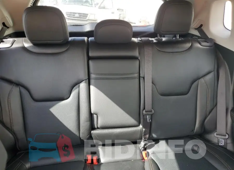 3C4NJCCB8LT108181 Photo# 10