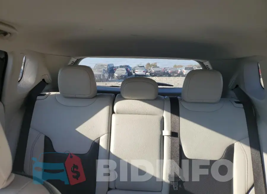 3C4NJCCB9LT170866 Photo# 10