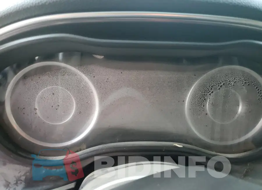 2C3CDZATXFH912187 Photo# 9