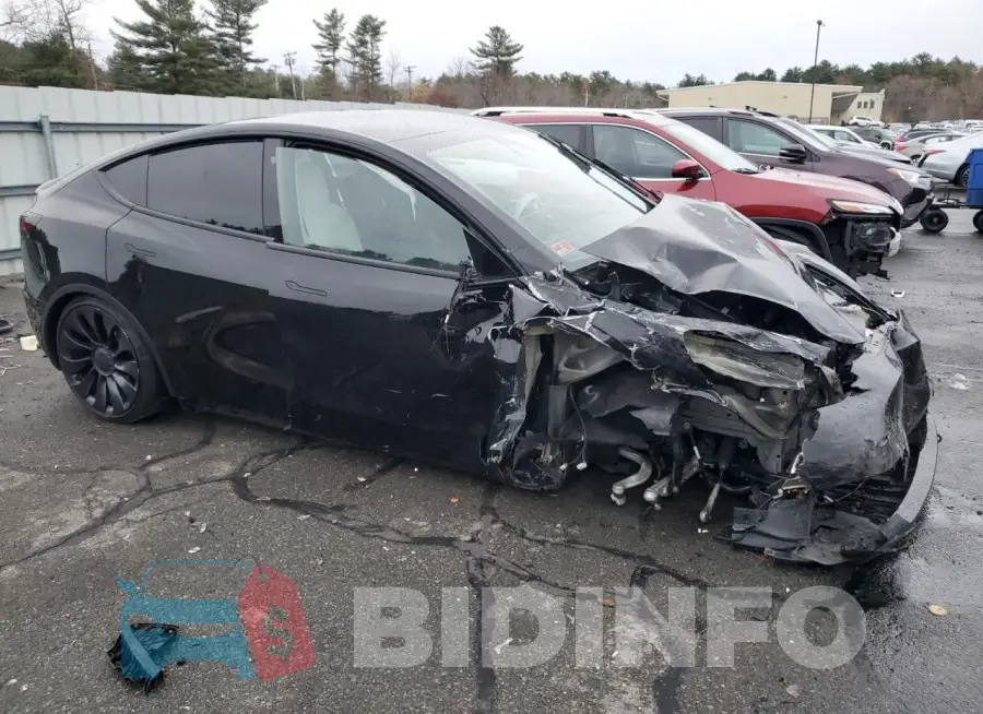 7SAYGDEFXNF441827 Photo# 4