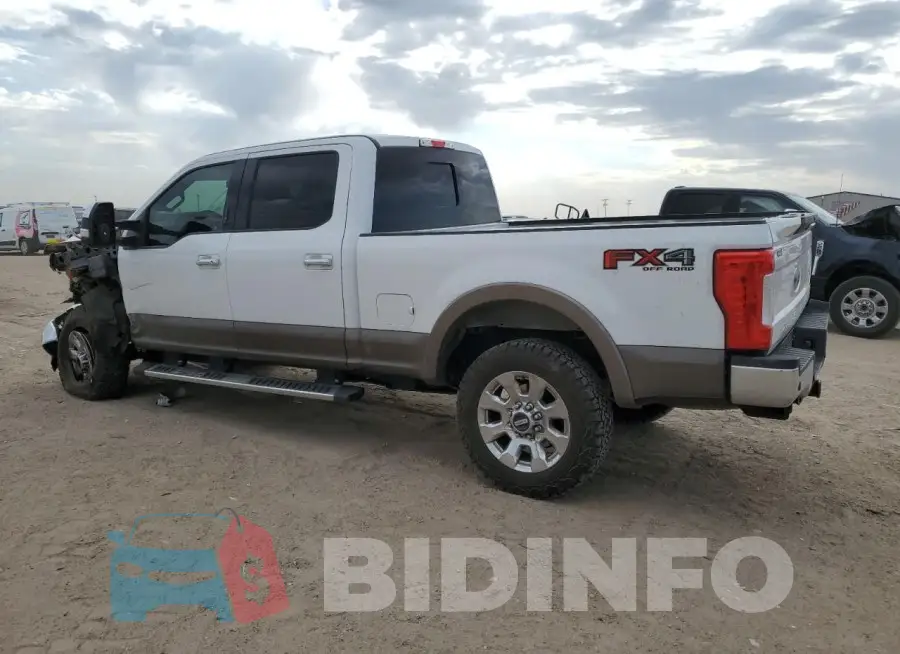1FT7W2B63JEB58864 Photo# 2