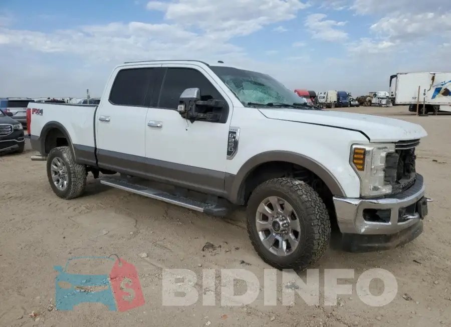 1FT7W2B63JEB58864 Photo# 4