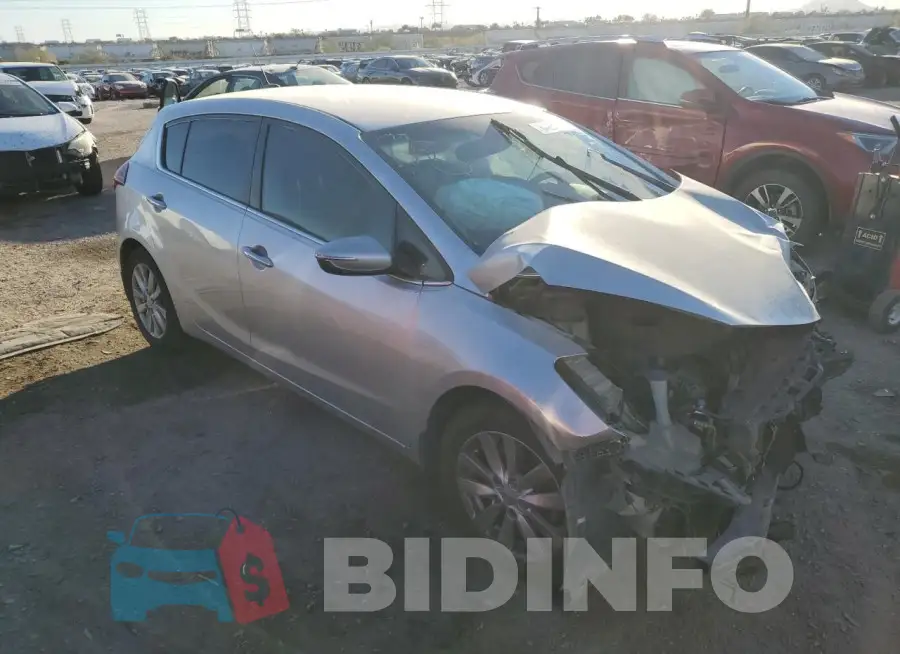 KNAFX5A82F5287762 Photo# 4