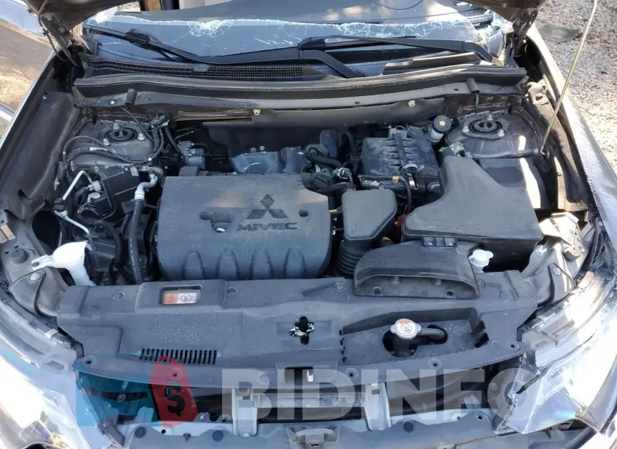 JA4AD3A37KZ008687 Photo# 12