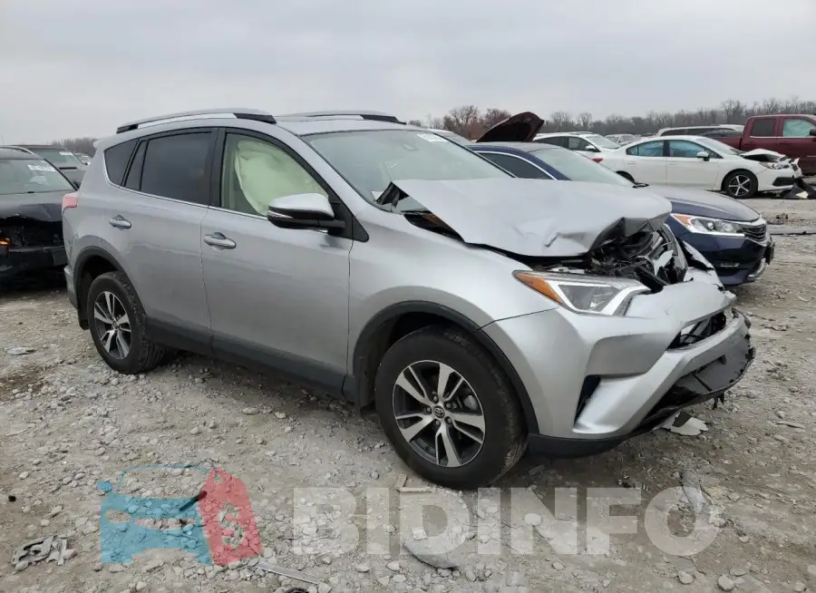 JTMWFREV8JD111732 Photo# 4