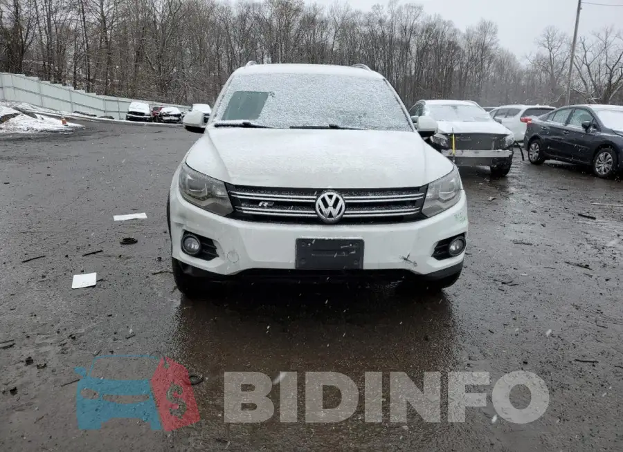 WVGBV7AX3FW029847 Photo# 5