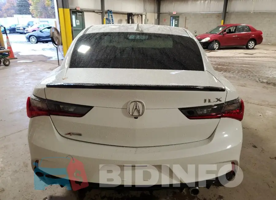 19UDE2F83MA008607 Photo# 6