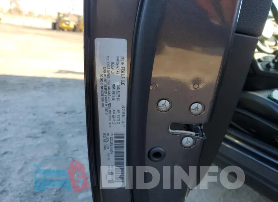 2C3CDZGG8JH162176 Photo# 12