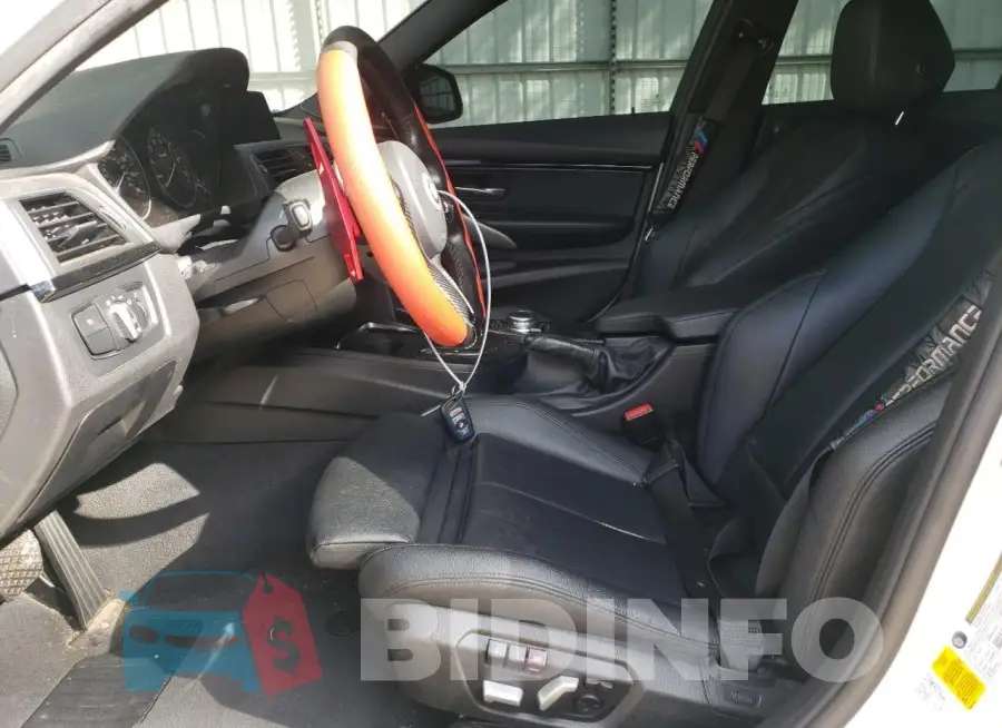 WBA8E9C50GK646442 Photo# 7
