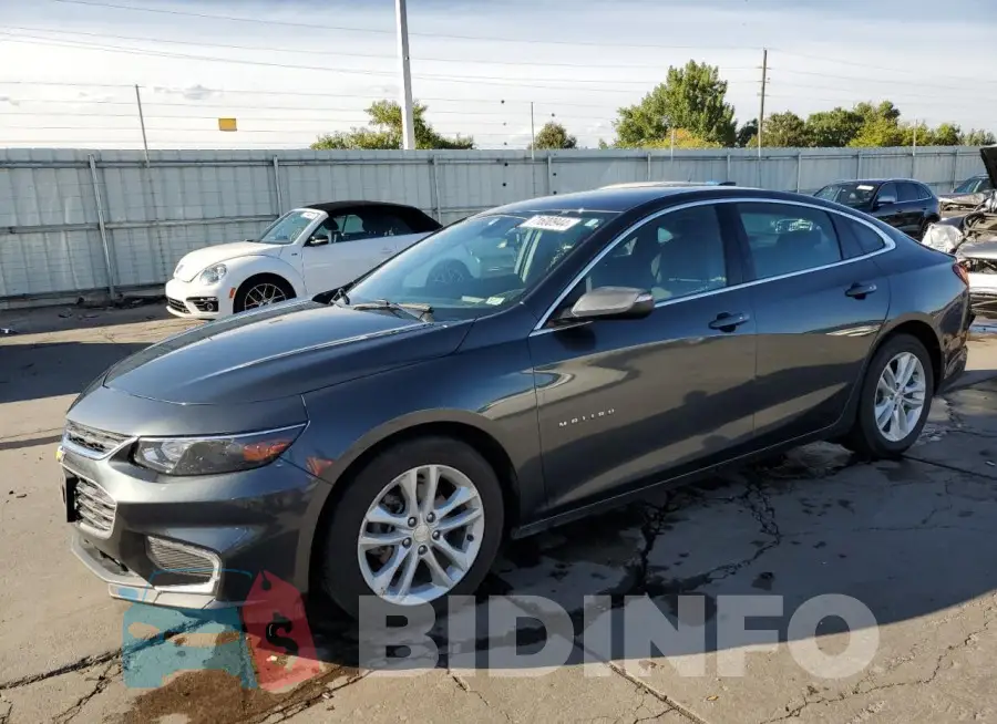 1G1ZD5ST4JF205800 Photo# 1