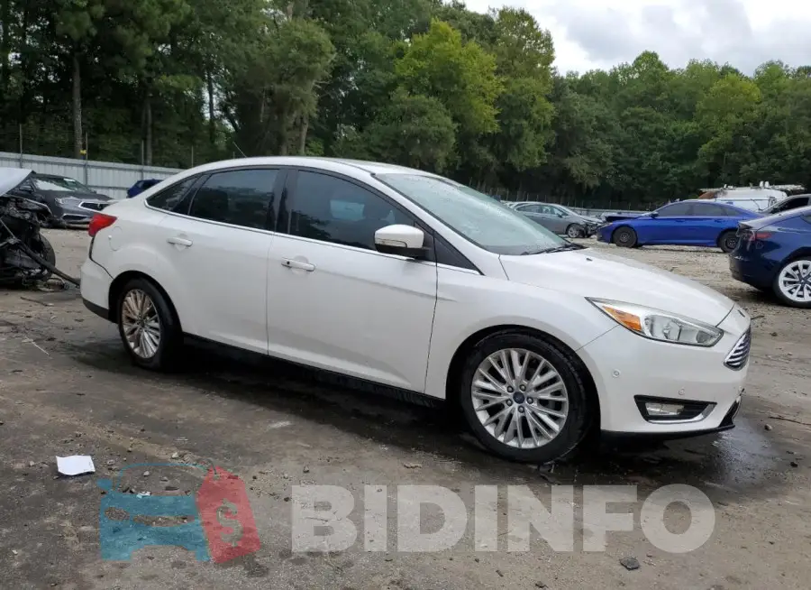 1FADP3J20FL360431 Photo# 4