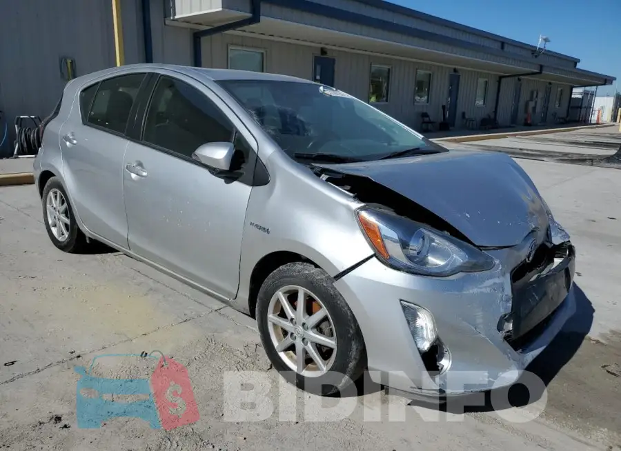 JTDKDTB39F1579384 Photo# 4