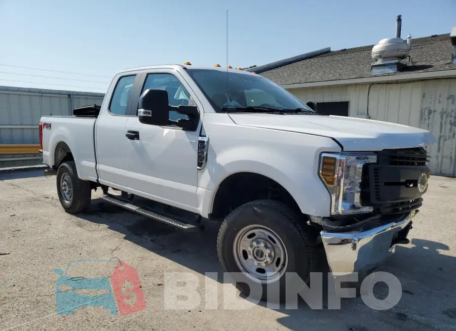 1FT7X2B68KEG67170 Photo# 4