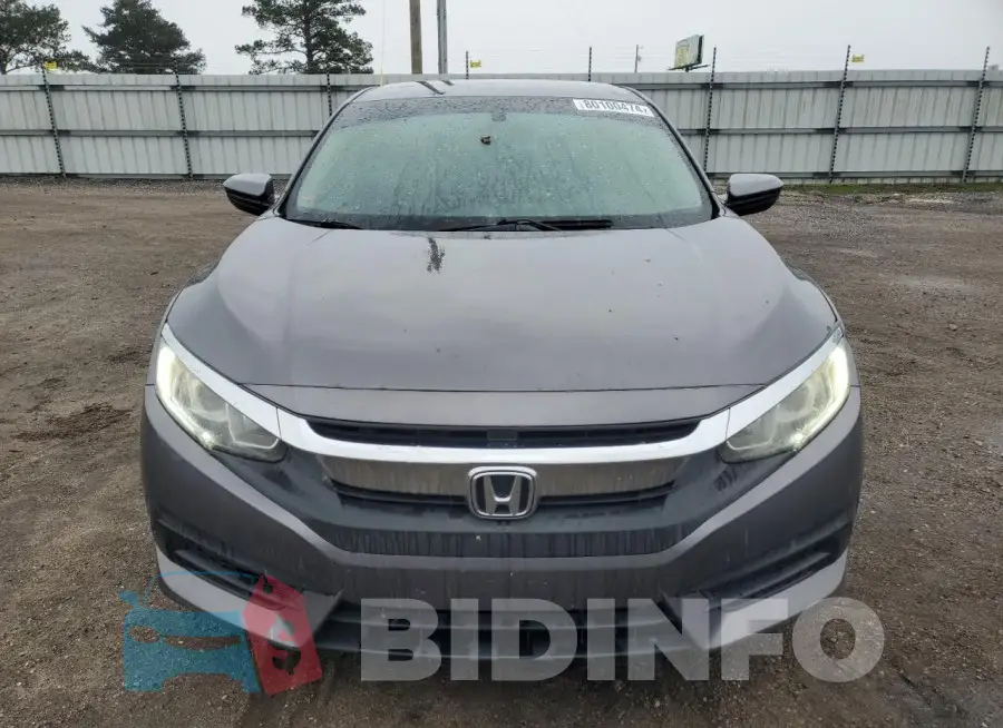 19XFC2F50GE015132 Photo# 5
