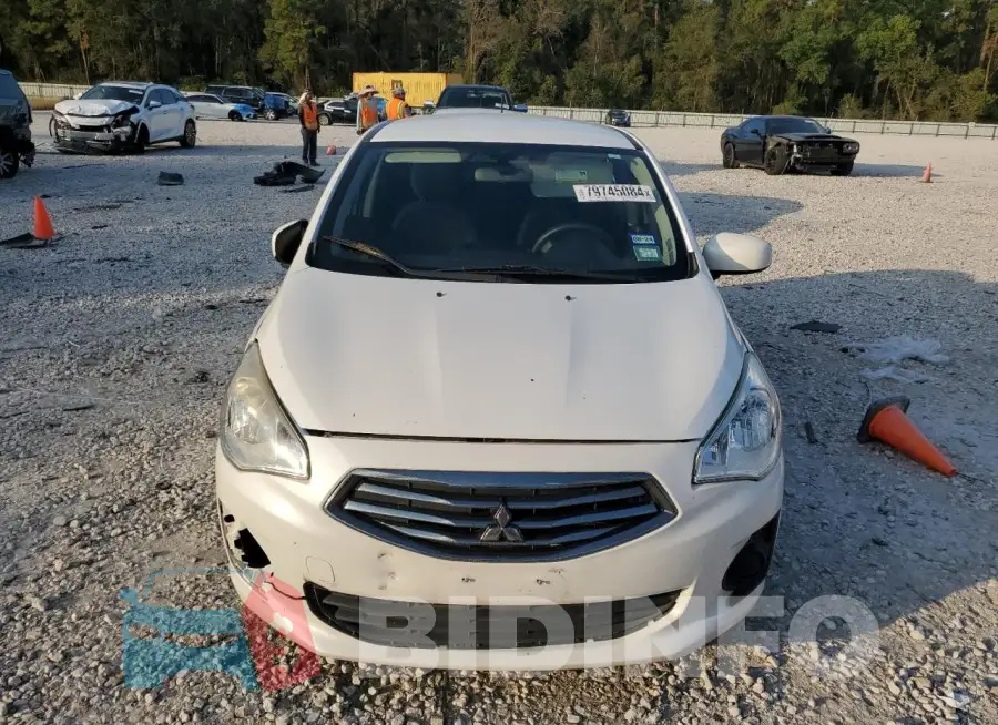 ML32F3FJ0HHF19495 Photo# 5