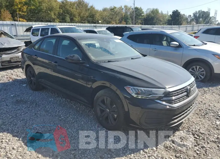 3VW7M7BU2RM053334 Photo# 4