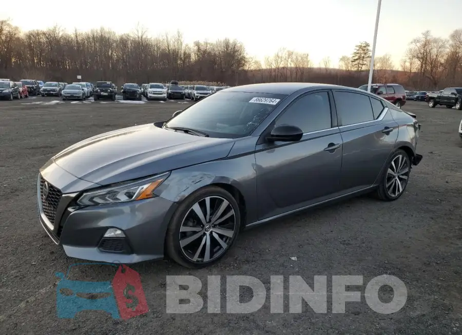 1N4BL4CV3KC159889 Photo# 1