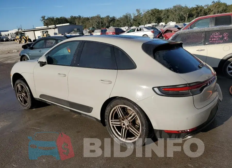 WP1AA2A59MLB00608 Photo# 2