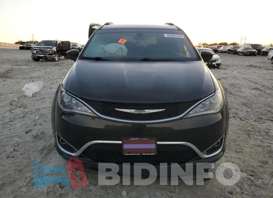 2C4RC1BG3HR583146 Photo# 5