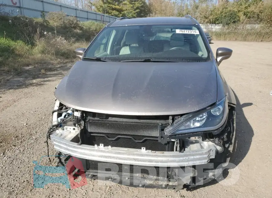 2C4RC1EG1HR771336 Photo# 5