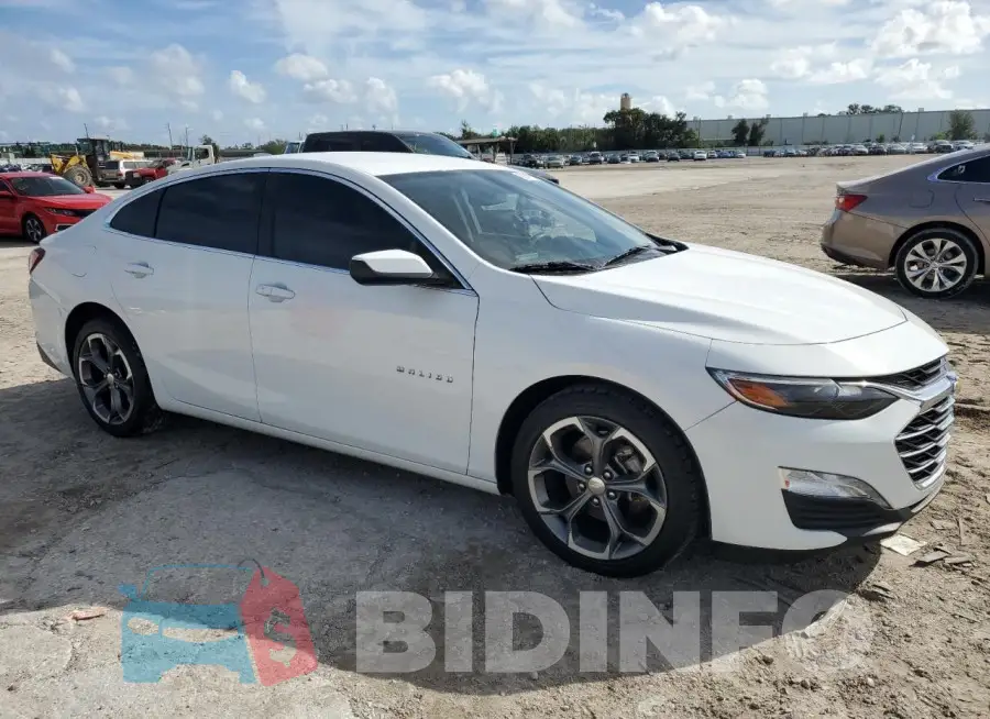 1G1ZD5ST8LF104648 Photo# 4