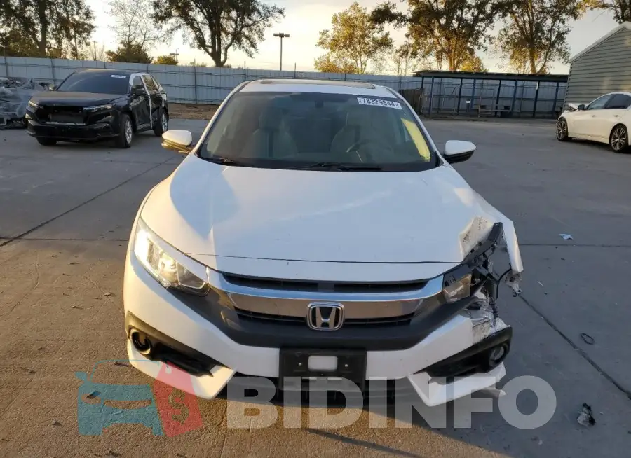 19XFC1F33HE201855 Photo# 5