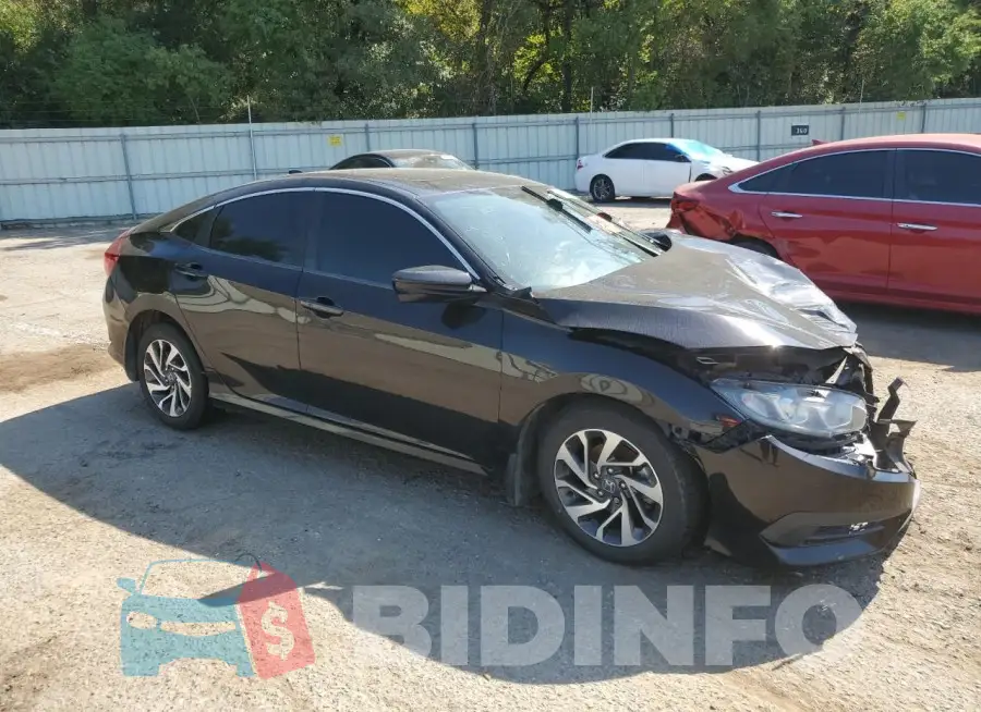 19XFC2F70HE027106 Photo# 4