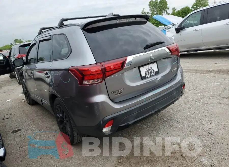 JA4AD3A32JZ045323 Photo# 2