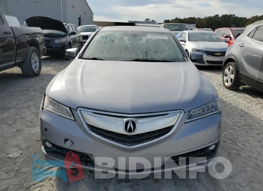 19UUB3F74FA007099 Photo# 5