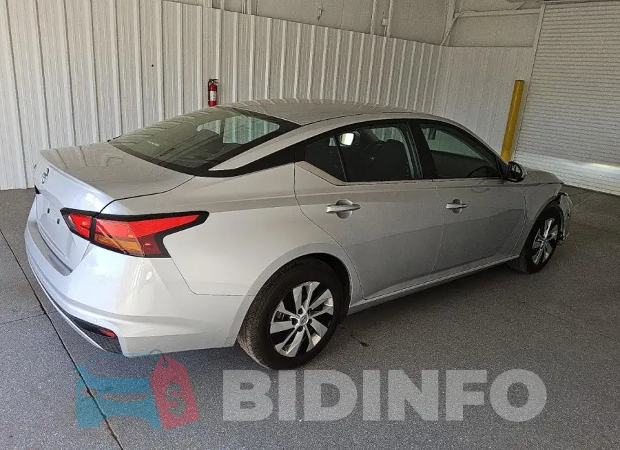 1N4BL4BV2PN342987 Photo# 3