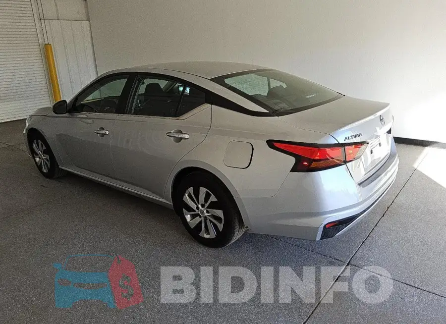 1N4BL4BV2PN342987 Photo# 2