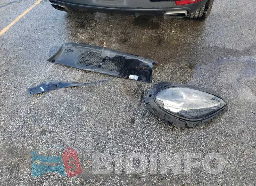 WP1AA2A57MLB10473 Photo# 13