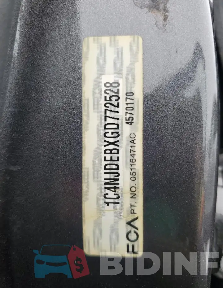 1C4NJDEBXGD772528 Photo# 14