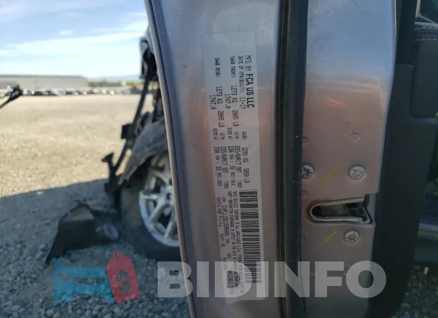 1C4PJLCB2JD590089 Photo# 13