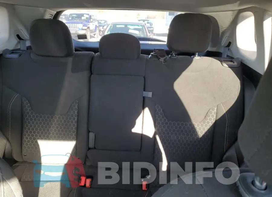3C4NJDAB8LT210167 Photo# 10