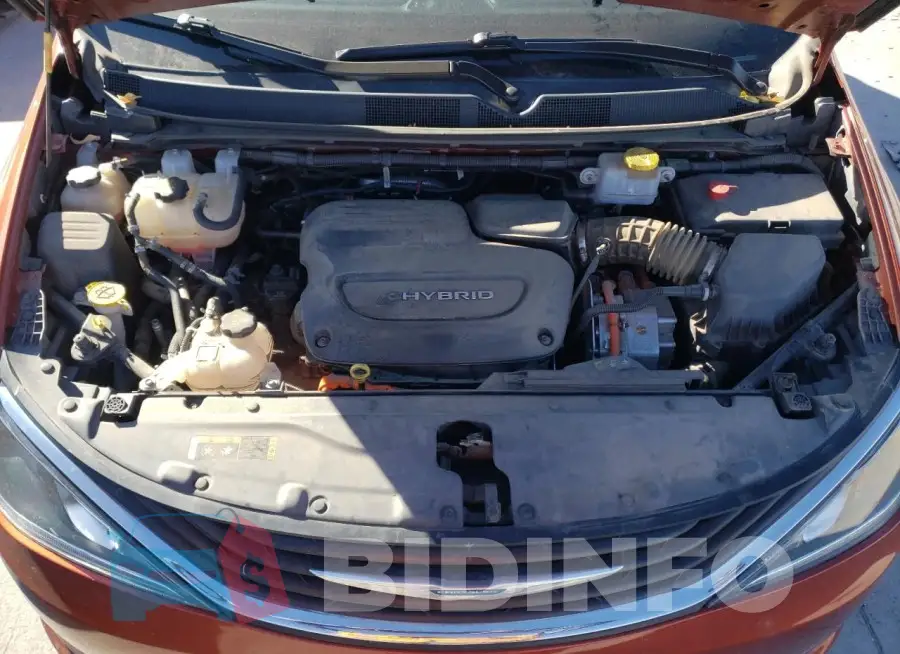2C4RC1L7XJR175697 Photo# 12