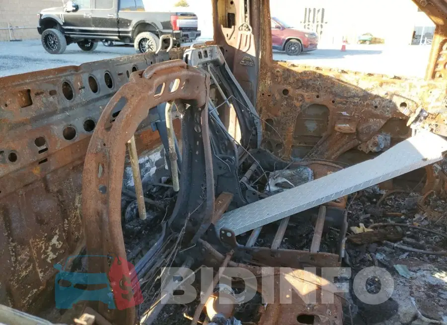 1GB3CYC8XFF592988 Photo# 10