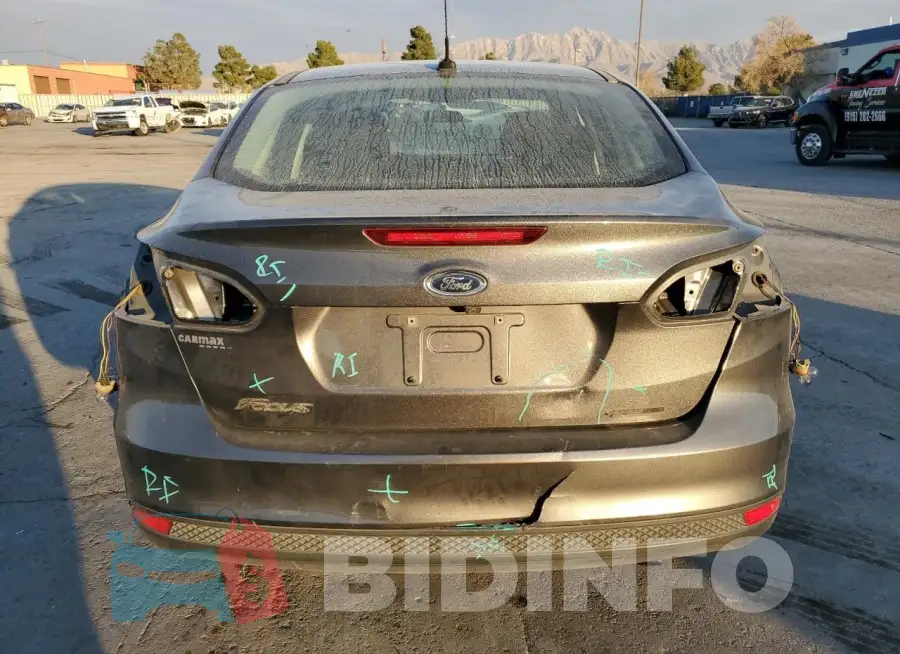 1FADP3F29GL352810 Photo# 6