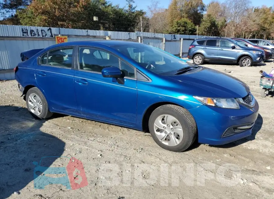 2HGFB2F51FH556004 Photo# 4